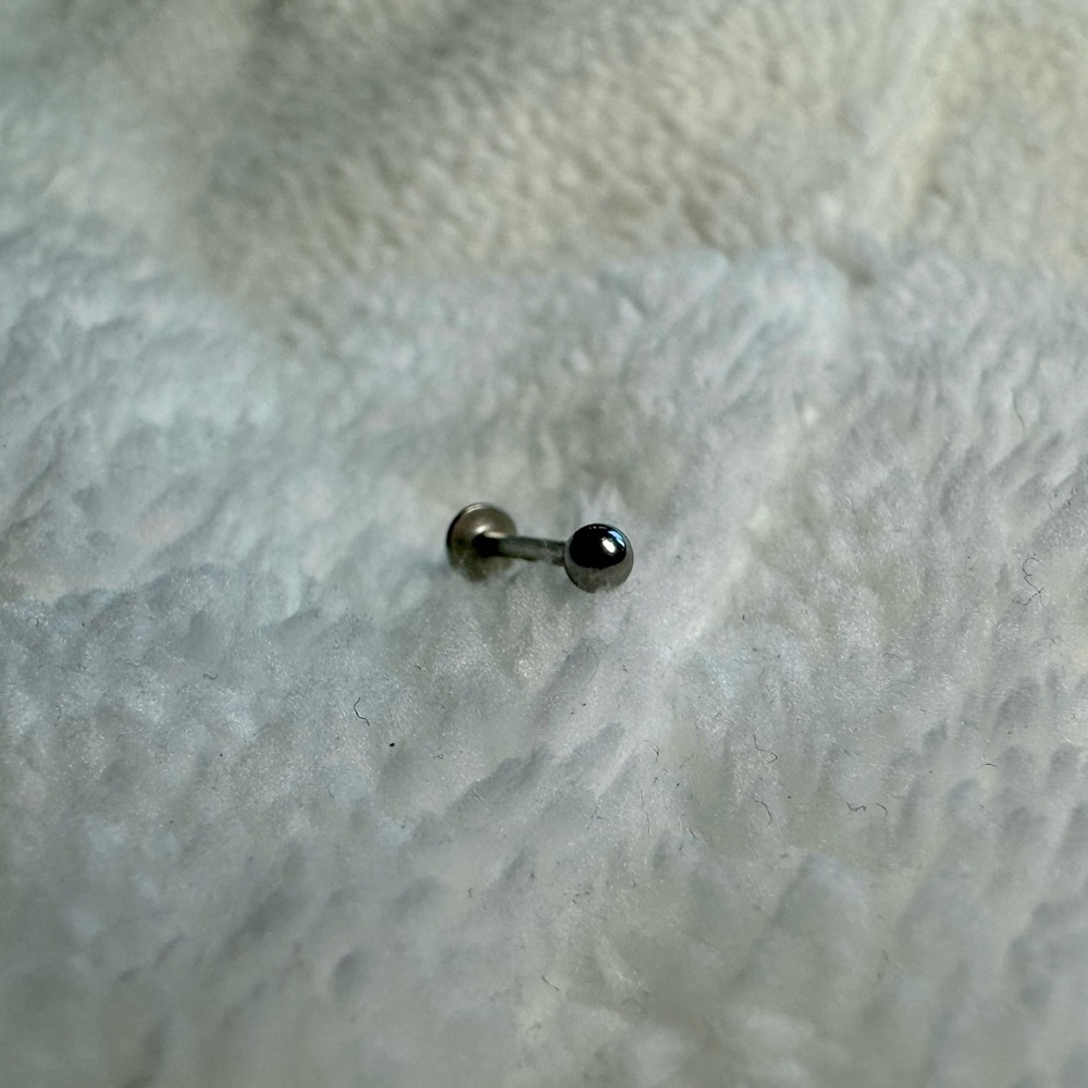 Piercing jewelry 16g.